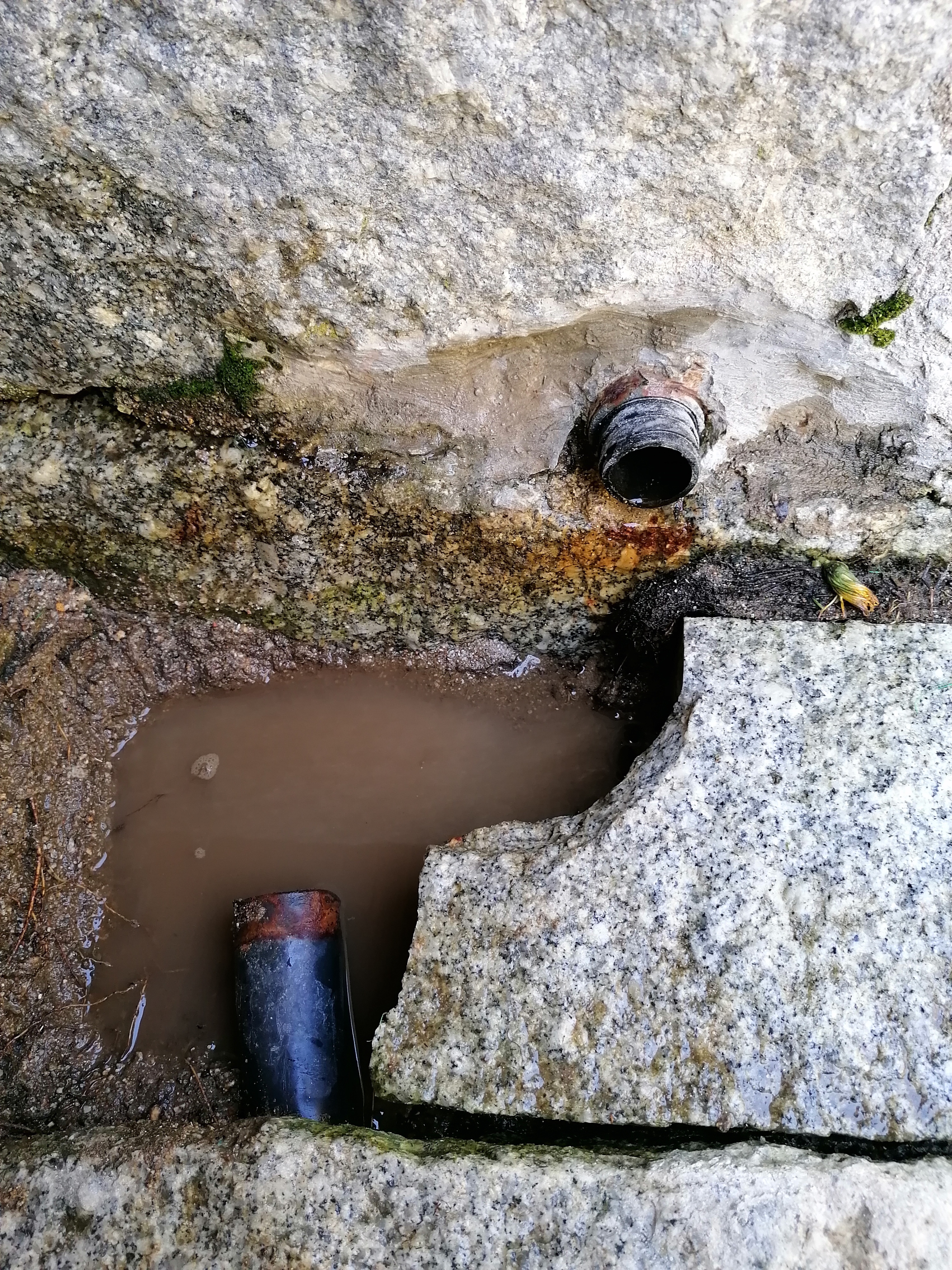 Escoamento para a quinta da Portela